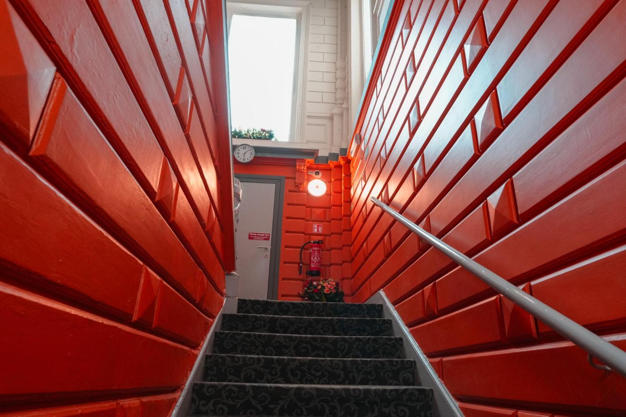 Your Midi Station Hostel